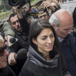 03/02/2017, Roma - La sindaca di Roma Virginia Raggi, circondata dai giornalisti arriva in Campidoglio il giorno dopo l'interrogatorio.